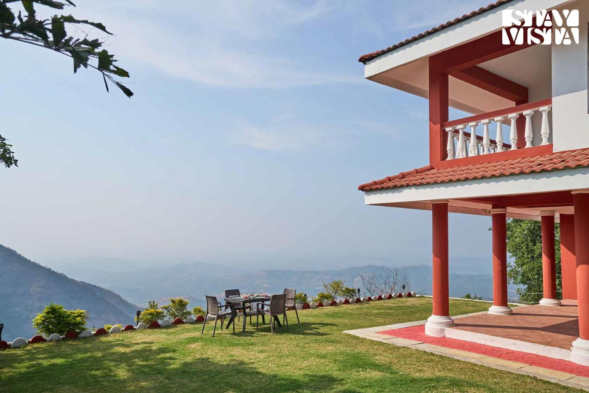 Stayvista At Cliffhanger Solitude With Balcony, Lawn Colhapur Exterior foto